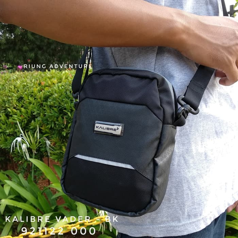 Tas Selempang Pria Wanita Kalibre Vader Ori Asli Terbaru Tas Selempang Pria Wanita Kalibre Vader Ori Asli Terbaru