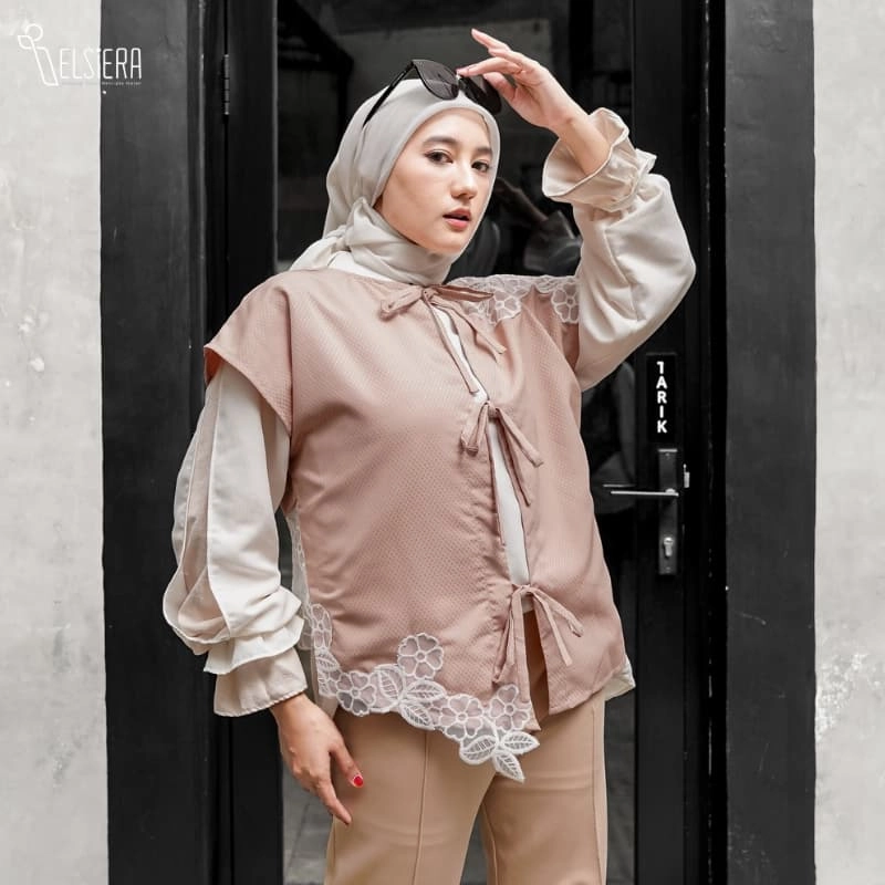 Hiza Reversible  2in1 Style VEST -  Mocca Dot