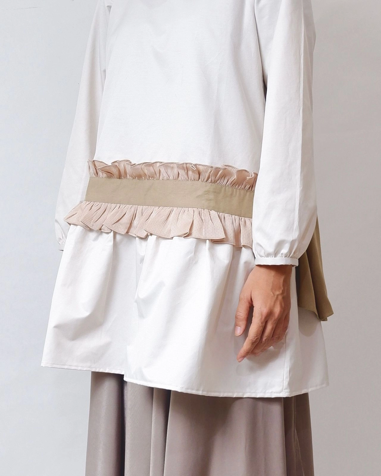 Gamami Top | A-Line Top | GADIZA | Ruffles | Top Midi