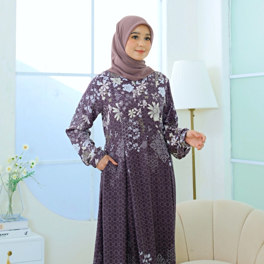 RANIA VALENCIA Soft Midnight Purple (Best Seller Bonus Parfum)