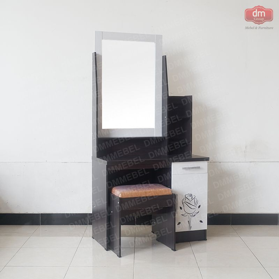 Jual Meja  Rias  Minimalis  Lengkap dan Murah DM Mebel Jogja