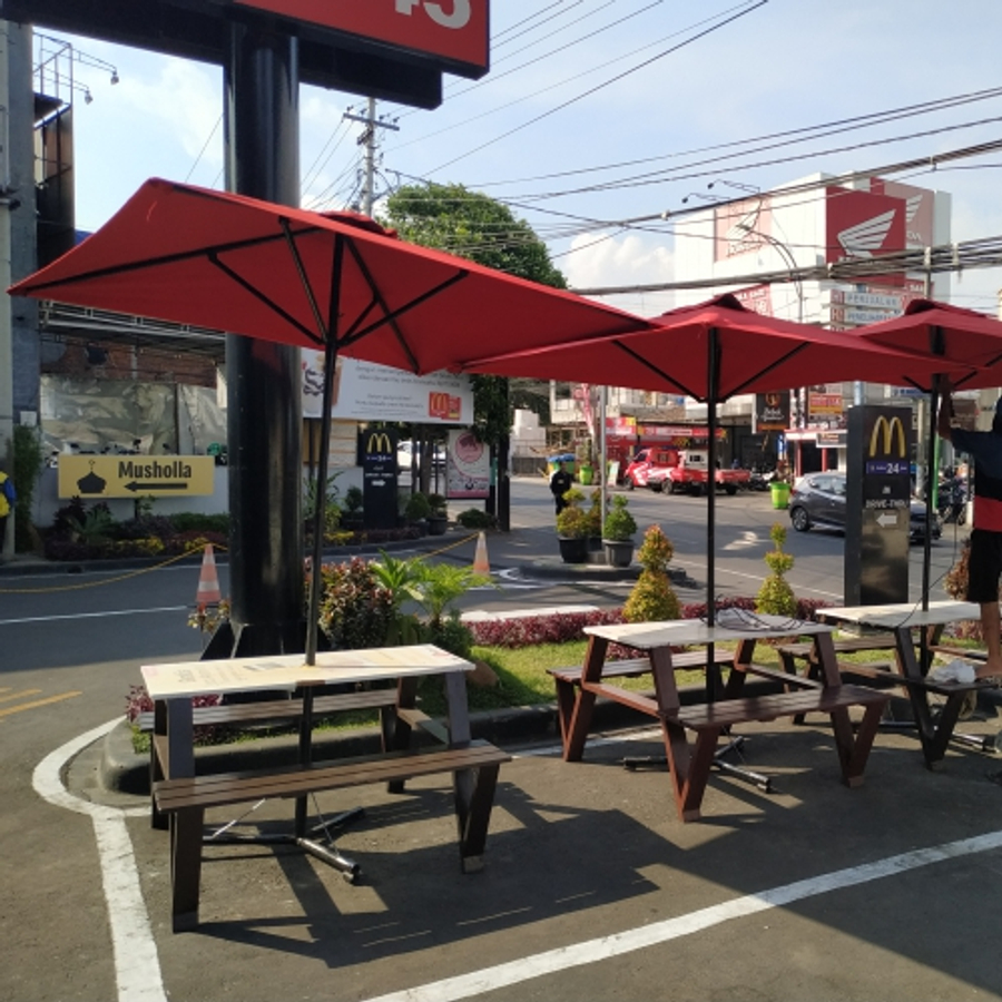 Payung Taman Cafe  di  Malang  Sidoarjo Surabaya Bali