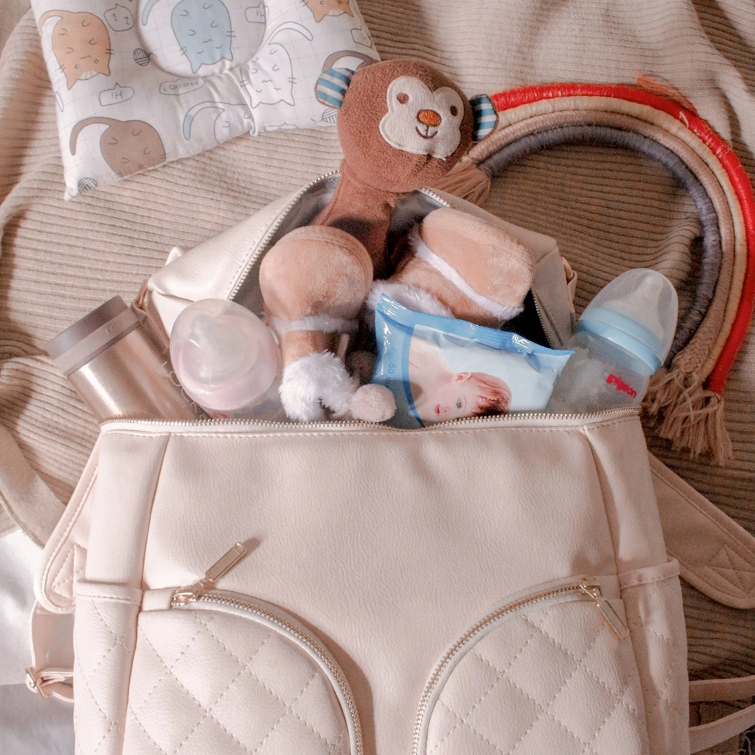 tas perlengkapan bayi besar diaper bag buccubag pop White