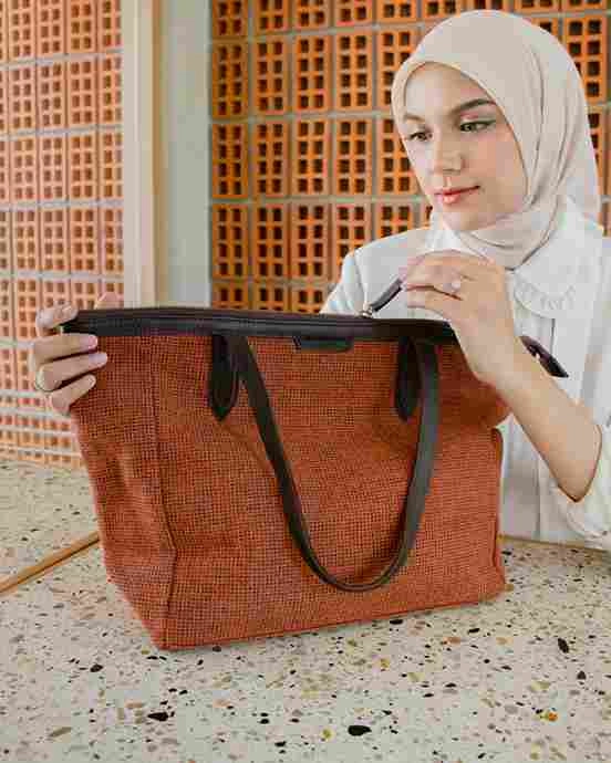 Cecillia Shopper CT